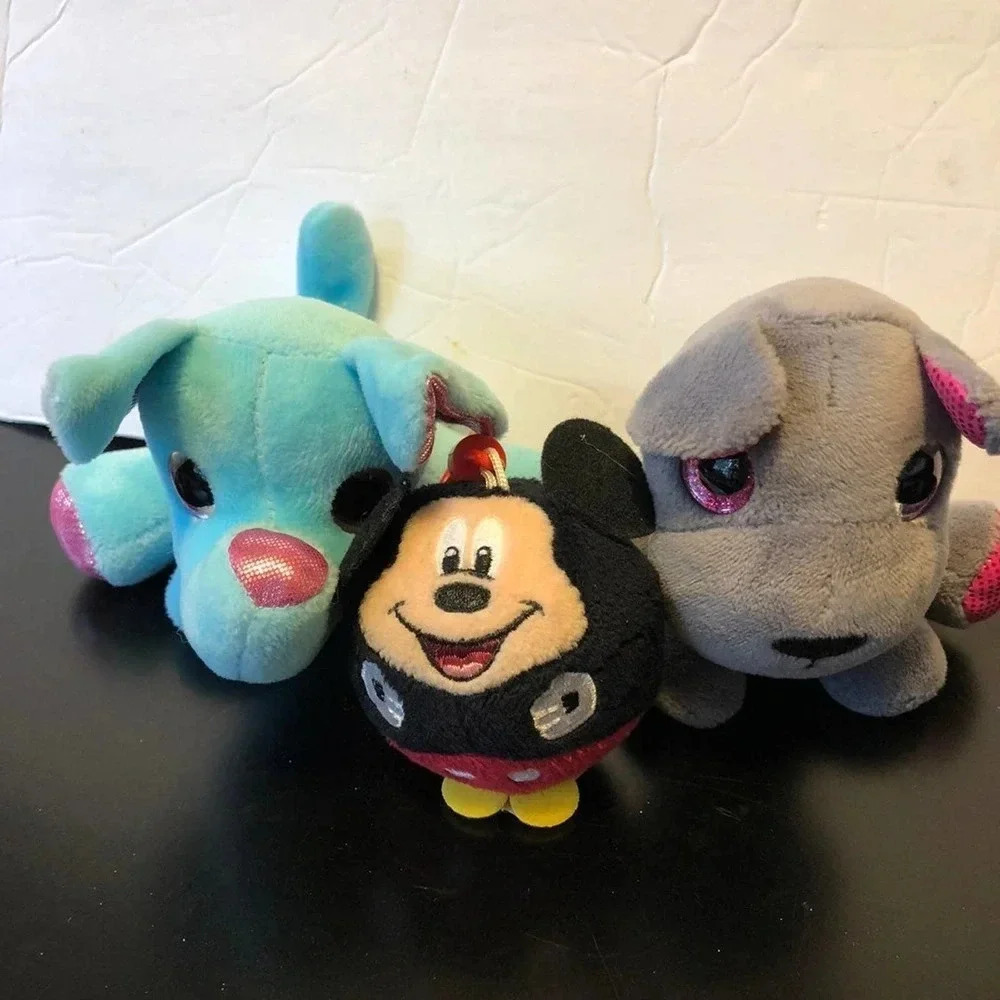 3 Pieces lot Of mini plush toys Surprizamals